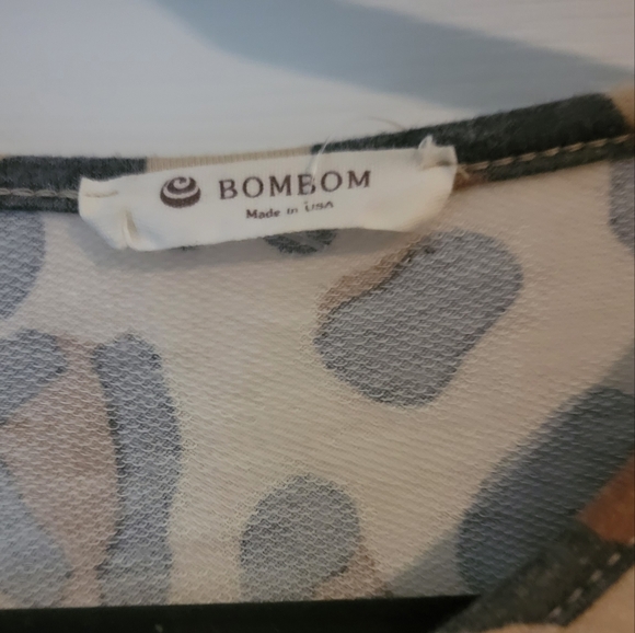 Leopard Print Tee Shirt Dress - Picture 3 of 4